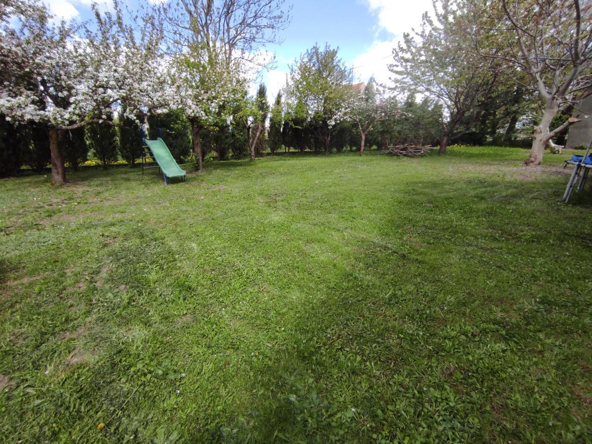Apartamenty z ogrodem 2 Mragowo Bagian luar foto